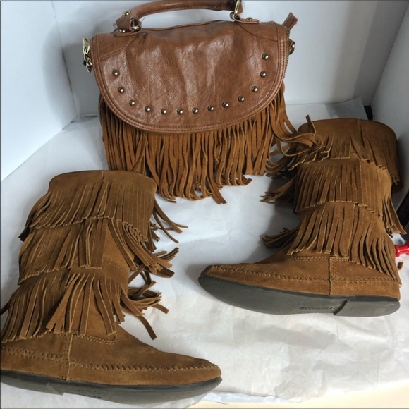 Steve madden , Minnetonka also sold separately - Picture 4 of 6